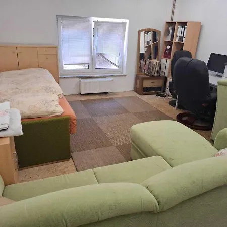 Cozy In Klotzsche Appartement